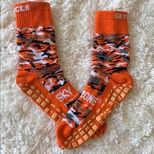 sky zone elite socks